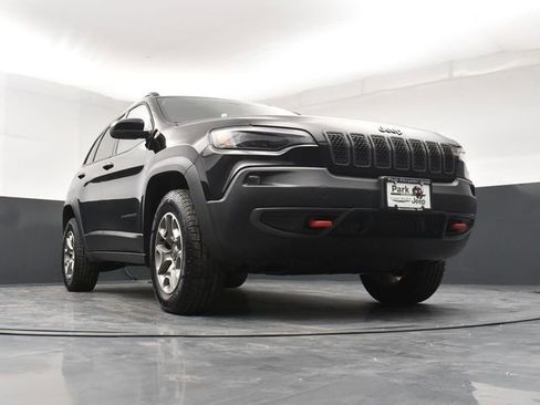 Used 2022 Jeep Cherokee Trailhawk w/ Premium Leather Package image 19