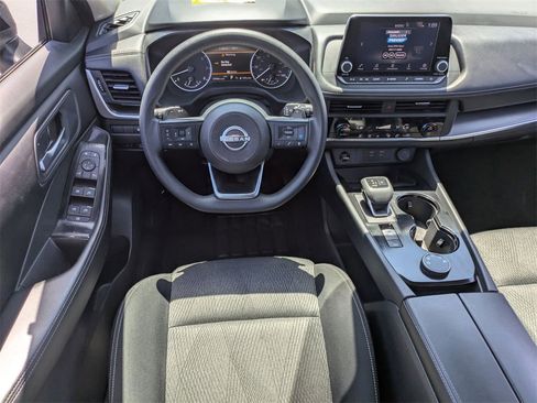 Used 2024 Nissan Rogue SV image 25