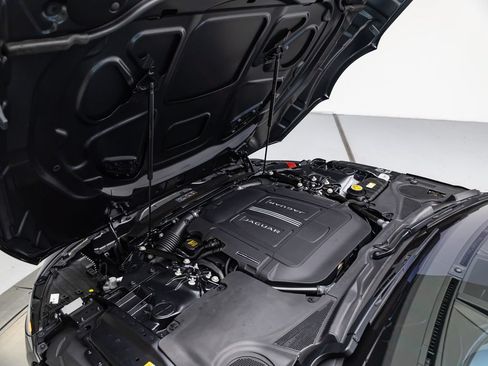Used 2024 Jaguar F-TYPE R-Dynamic RWD image 13