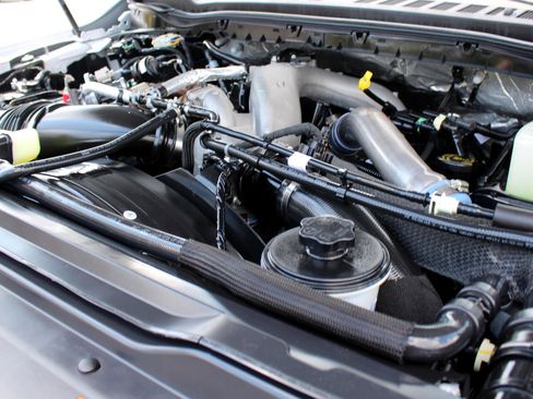 Used 2024 Ford F250 XLT image 16