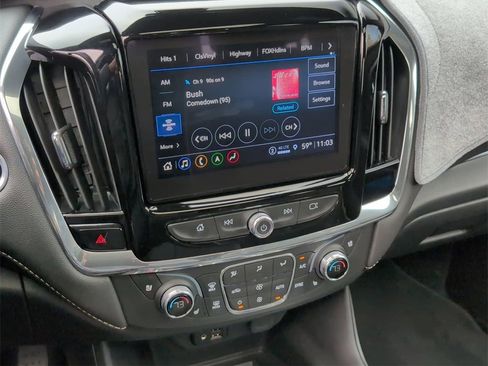 Used 2023 Chevrolet Traverse Premier image 13