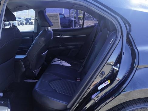 Used 2019 Toyota Camry SE FWD image 27