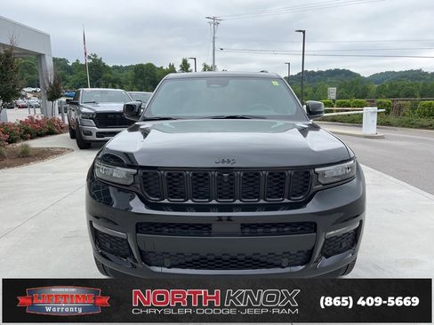 New 2025 Jeep Grand Cherokee L Limited w/ Luxury Tech Group II image 35