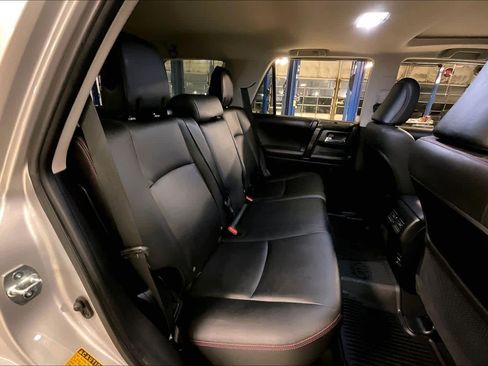 Used 2019 Toyota 4Runner TRD Off-Road Premium image 18