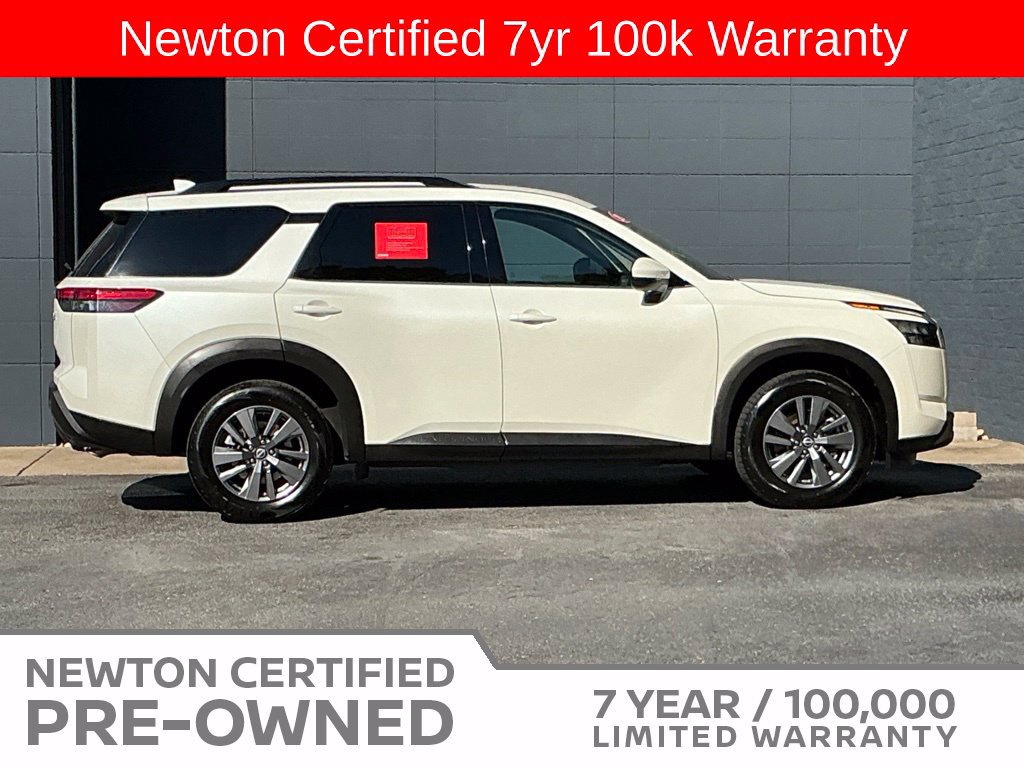 Used 2024 Nissan Pathfinder SV FWD image 4
