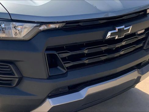 Used 2024 Chevrolet Colorado Trail Boss w/ Technology Package image 28