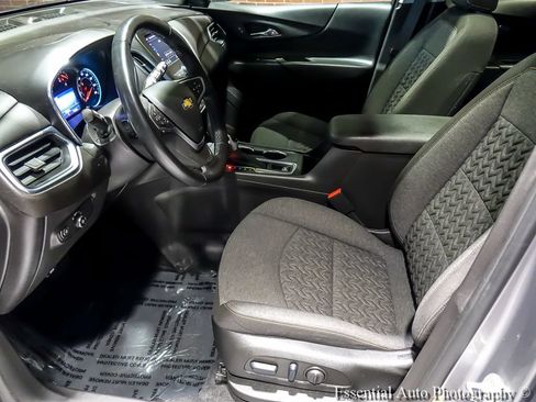 Used 2023 Chevrolet Equinox LT AWD/4WD image 9