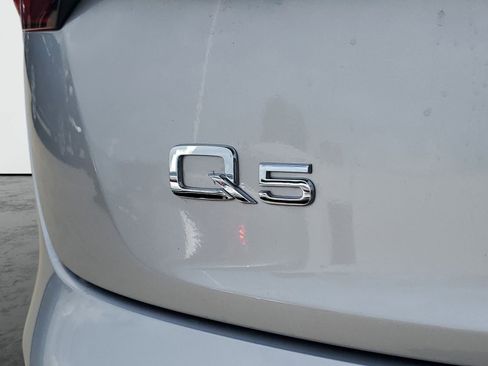 Used 2023 Audi Q5 2.0T Premium Plus w/ Premium Plus Package AWD/4WD image 6