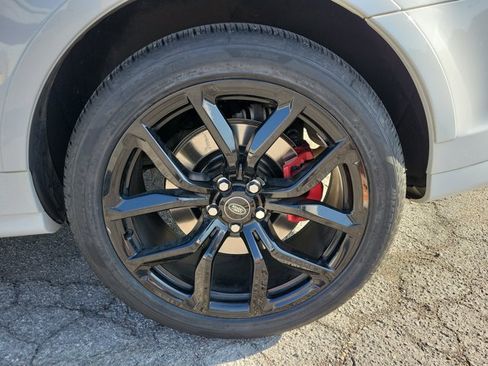 Used 2022 Land Rover Range Rover Sport SVR image 31