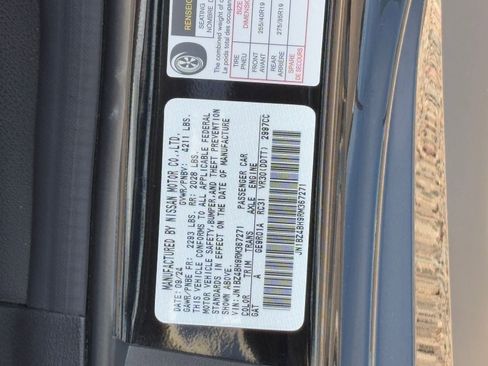 Certified 2024 Nissan Z Performance w/ Floor Mat Package image 30