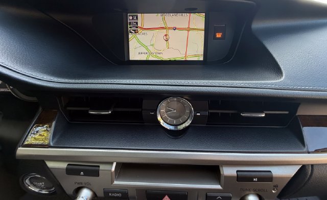 Used 2017 Lexus ES 350 w/ Luxury Package FWD image 25