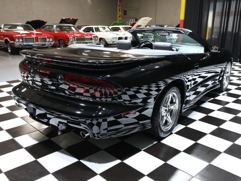Used 1999 Pontiac Firebird Trans Am RWD image 26