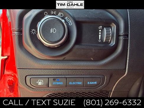 Used 2024 Jeep Wrangler Unlimited Rubicon 4xe AWD/4WD image 13