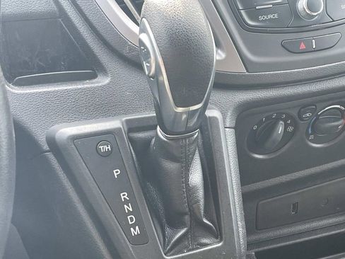 Used 2018 Ford Transit 350 XLT image 26