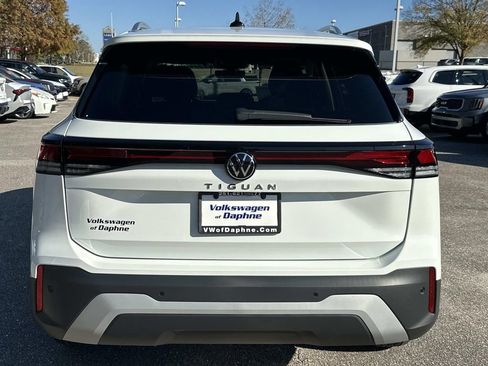 New 2026 Volkswagen Tiguan S image 3