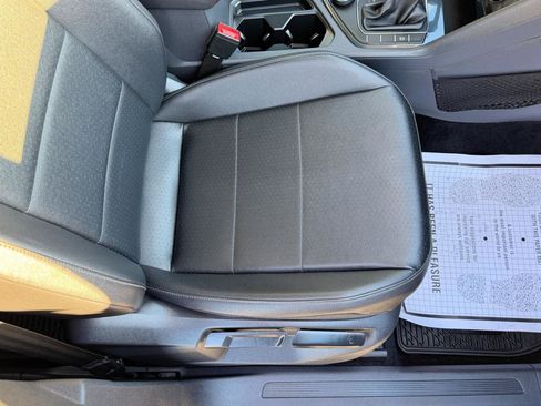 Used 2020 Volkswagen Tiguan SE w/ Panoramic Sunroof Package image 45