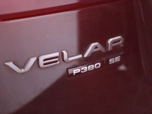 Used 2018 Land Rover Range Rover Velar R-Dynamic SE AWD/4WD image 5