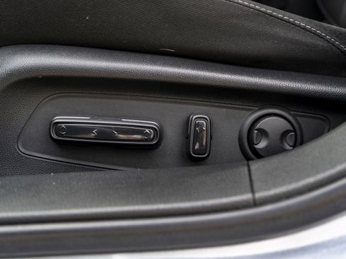 Certified 2023 Honda Accord EX image 40