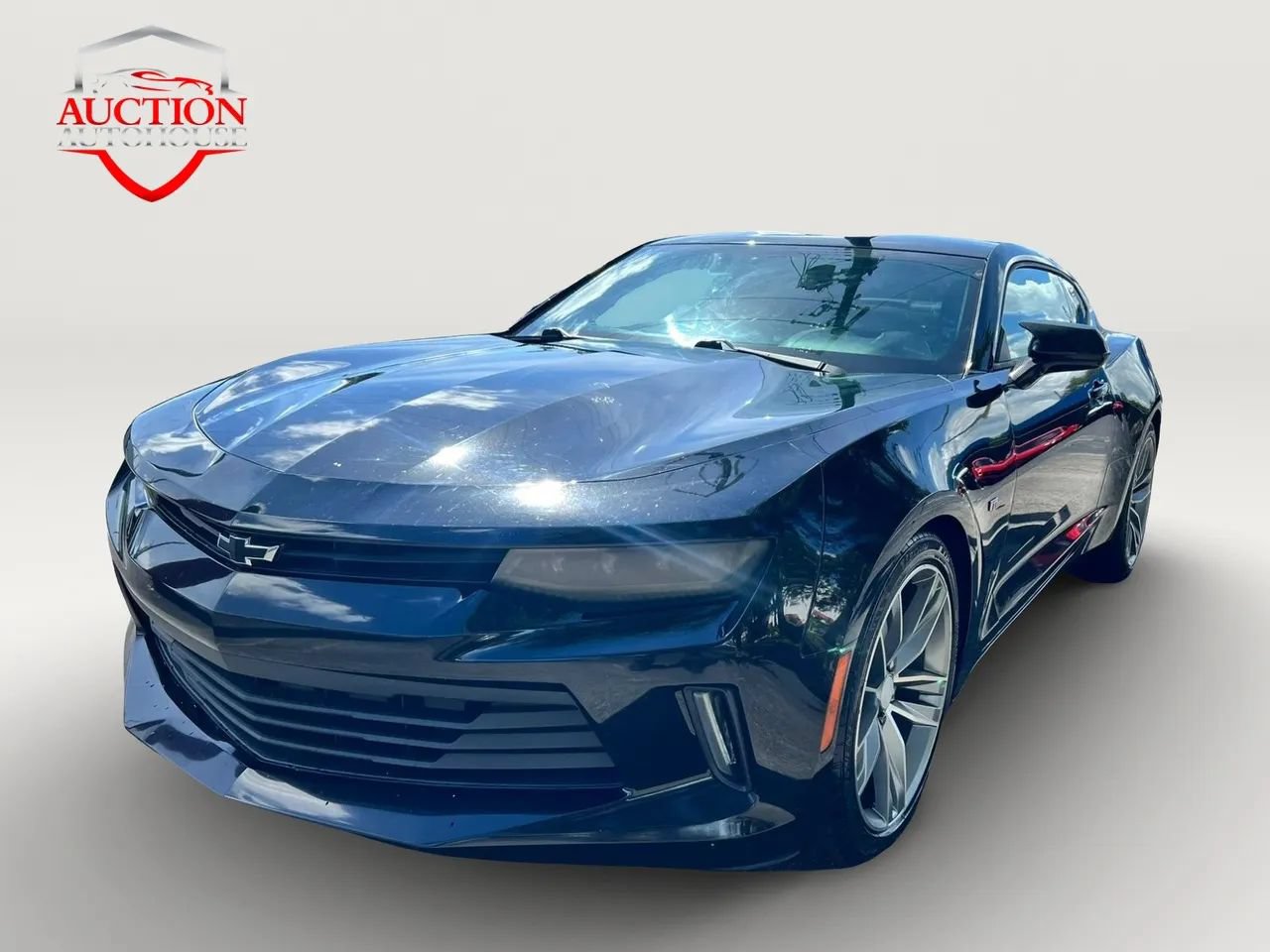 Used 2016 Chevrolet Camaro LT RWD image 1