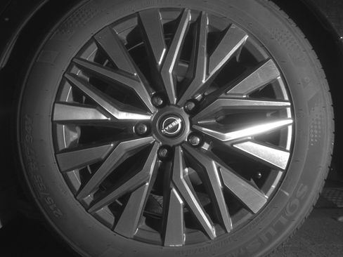 Used 2025 Nissan Altima 2.5 SV image 14