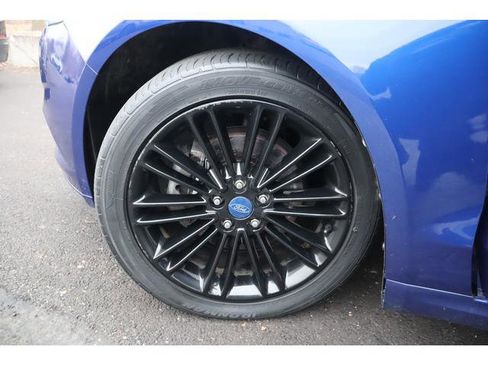 Used 2014 Ford Fusion SE w/ Equipment Group 202A image 14