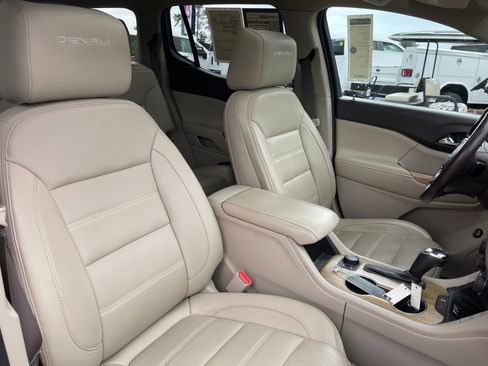 Used 2018 GMC Acadia Denali w/ Technology Package AWD/4WD image 28