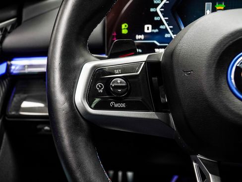 Used 2025 BMW i5 M60 w/ Premium Package image 27