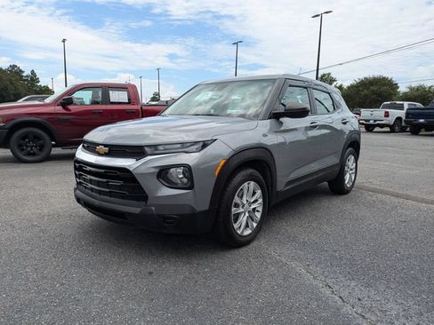 Used 2023 Chevrolet TrailBlazer LS FWD image 9