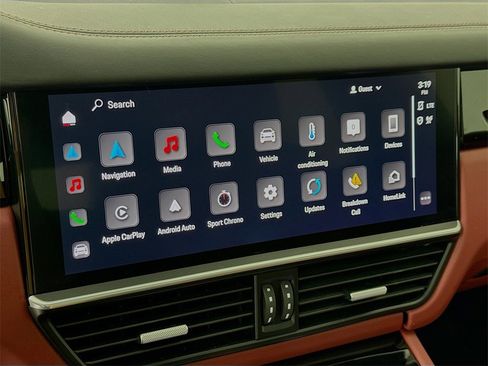 Used 2022 Porsche Cayenne Coupe image 19