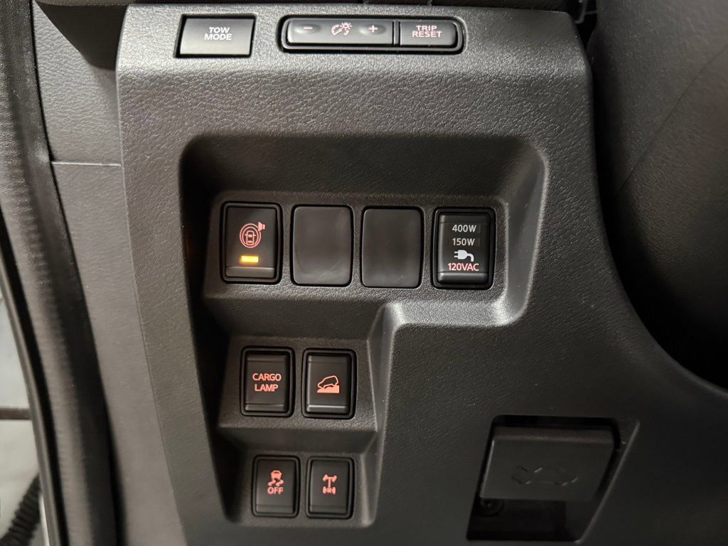 Used 2022 Nissan Frontier PRO-4X AWD/4WD image 15