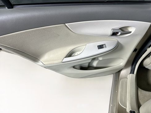 Used 2010 Toyota Corolla LE image 23