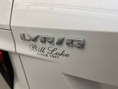 Used 2024 Cadillac Lyriq Luxury RWD image 7