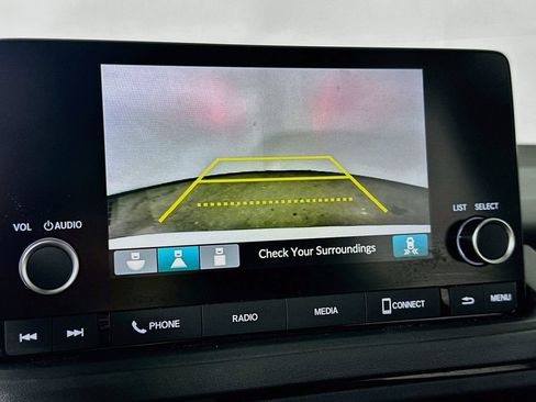 Used 2024 Honda Accord EX image 10