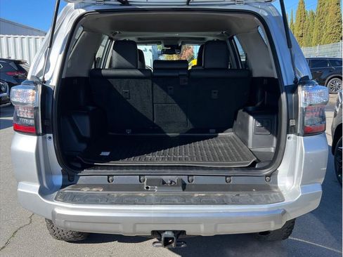 Used 2020 Toyota 4Runner TRD Off-Road Premium image 5