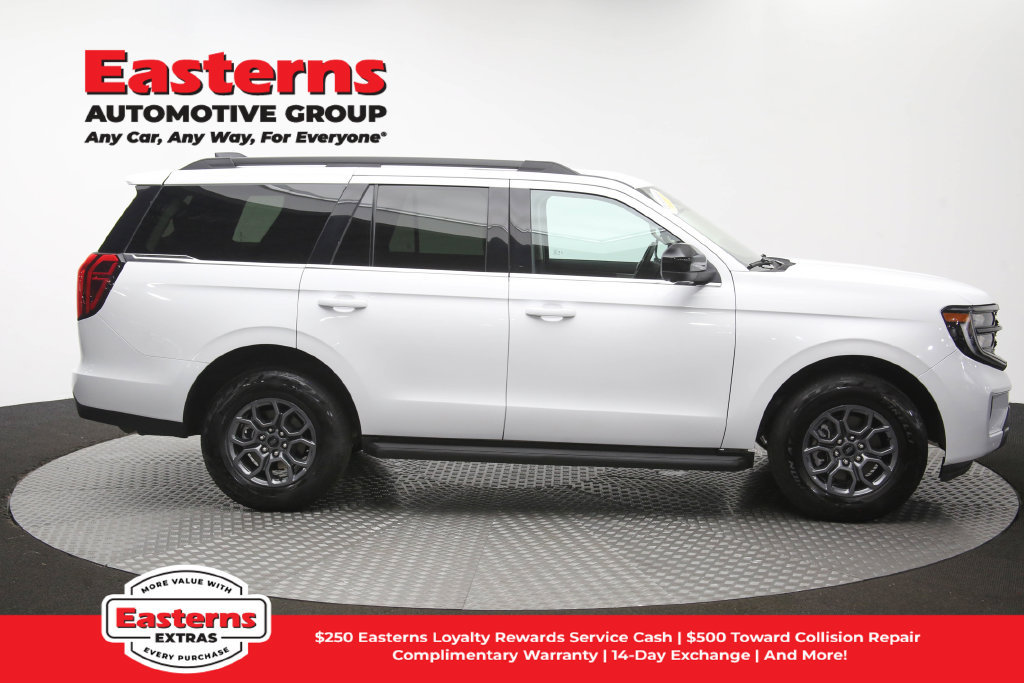 Used 2025 Ford Expedition Active AWD/4WD image 46