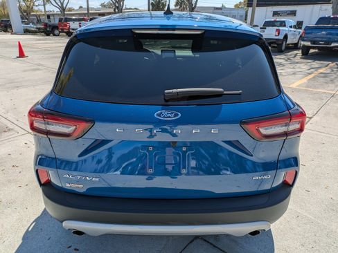 Certified 2023 Ford Escape Active AWD/4WD image 5