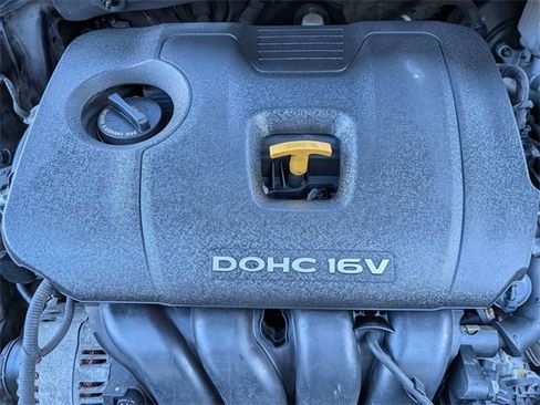 Used 2017 Kia Forte LX image 27