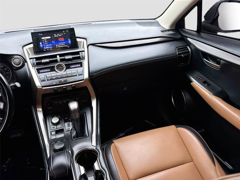 Used 2015 Lexus NX 200t FWD image 21