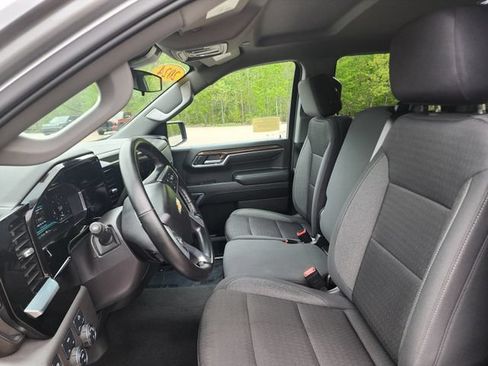 Used 2024 Chevrolet Silverado 1500 LT AWD/4WD image 13