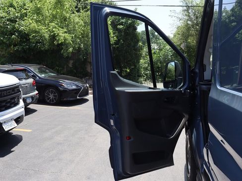Used 2020 Ford Transit 250 148 High Roof Extended RWD image 17