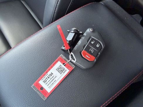 Used 2024 Jeep Wrangler Unlimited Rubicon w/ Safety Group AWD/4WD image 13