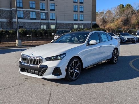 New 2026 BMW 530i xDrive w/ M Sport Package image 7