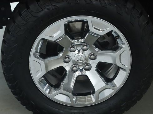 Used 2020 RAM 1500 Big Horn AWD/4WD image 38