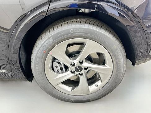 New 2026 Genesis GV70 2.5T Advanced image 23