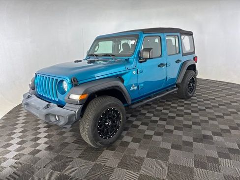 Used 2020 Jeep Wrangler Unlimited Sport AWD/4WD image 3