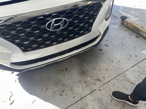 Used 2020 Hyundai Santa Fe Limited image 7