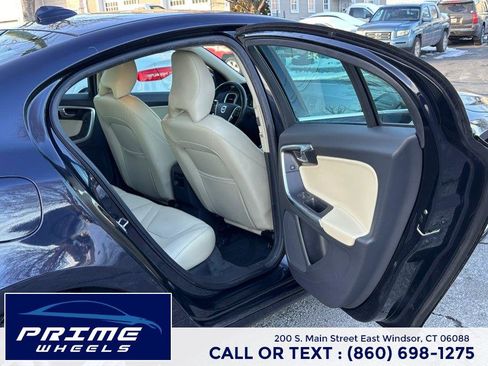 Used 2016 Volvo S60 T5 Premier image 14