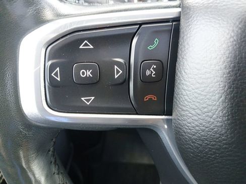 Used 2019 RAM 1500 Laramie AWD/4WD image 11
