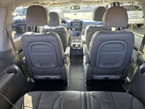 Used 2012 Kia Sedona EX w/ Luxury Pkg image 31