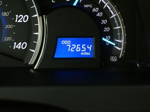 Used 2014 Toyota Camry XLE image 22